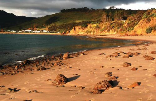 Omapere Hotel | The Sands Hotel Hokianga