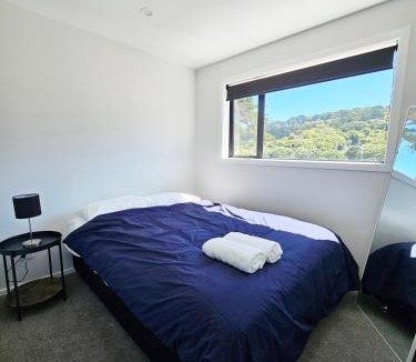 Wellington Apartment | New and Fabulous, City Fringe Bliss!