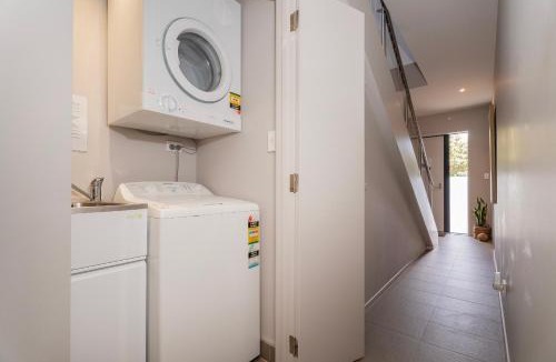 Whitianga Apartment | Sovereign Pier On The Waterways
