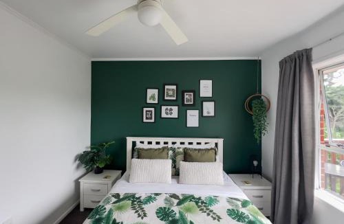 Birkdale Apartment | Home away from Home - Jungle style