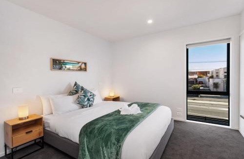 Sydenham Apartment | Brand New What a Steal Plus Free off Street Park
