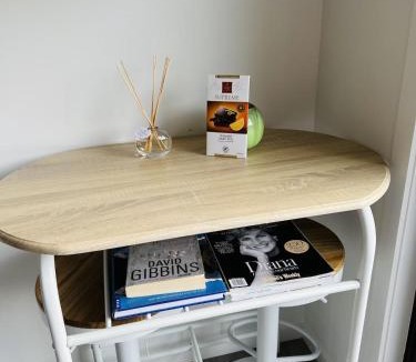 Henderson Apartment | Matuhi Deluxe studio with kitchenette