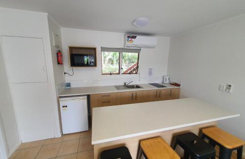 Northcote Hotel | Ocean Inn Motel