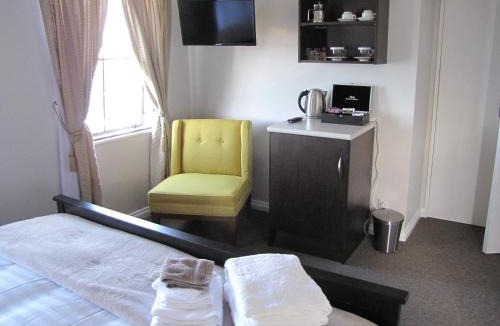 Bluff Hotel | Lands End