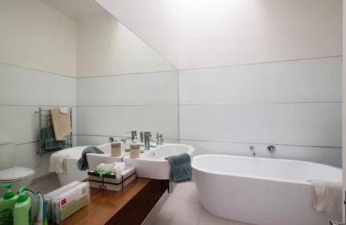 Wellington Bed & Breakfast | Kelburn House at the top of the Cable Car