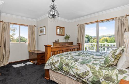 Havelock North House | Live Large in the Village