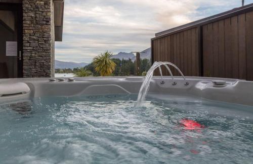 Queenstown House | Lakehouse Joela, a Relax it's Done luxury holiday home