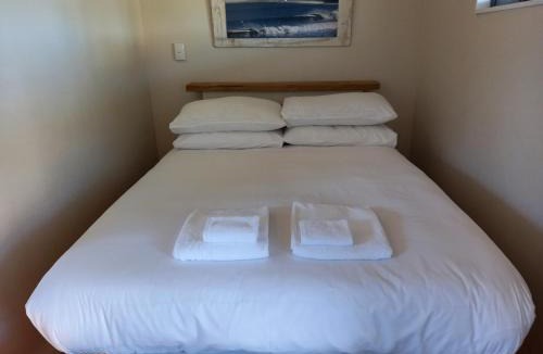 Raglan Hotel | Raglan West Accommodation Units
