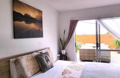 Auckland House | Alice House