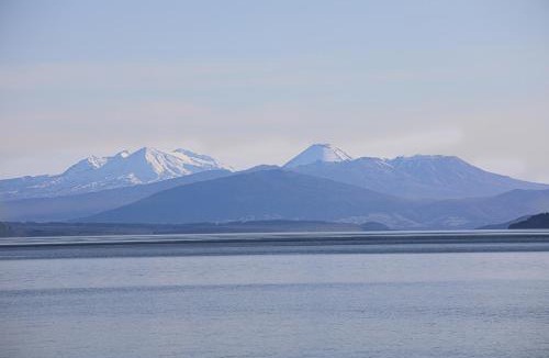 Waitahanui House | Five Mile Yay - Five Mile Bay Holiday Home