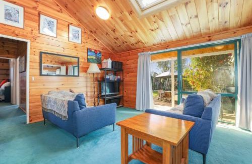 Waitahanui House | Five Mile Yay - Five Mile Bay Holiday Home