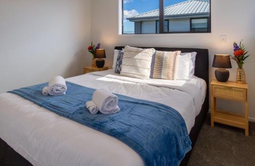 New Brighton Apartment | Coastal Sands Escape 1 bed 1 bath w/sofa bed