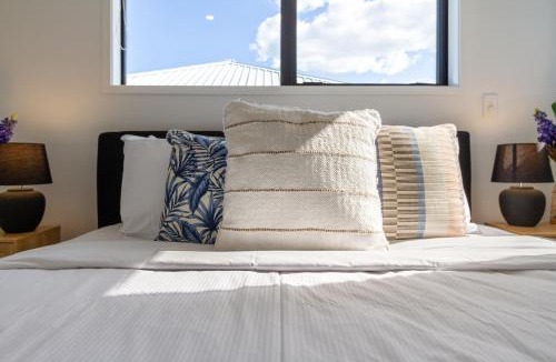 New Brighton Apartment | Coastal Sands Escape 1 bed 1 bath w/sofa bed