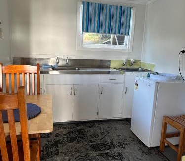 New Plymouth House | 58 Pioneer - Retro Studio Unit