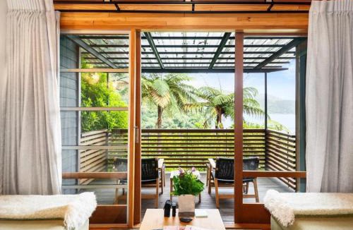 Arthur's Bay Resort | Bay of Many Coves