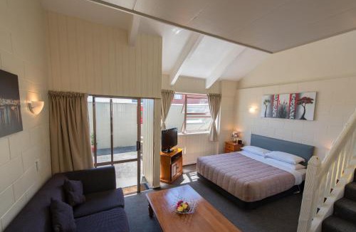 Howick Hotel | Howick Motor Lodge