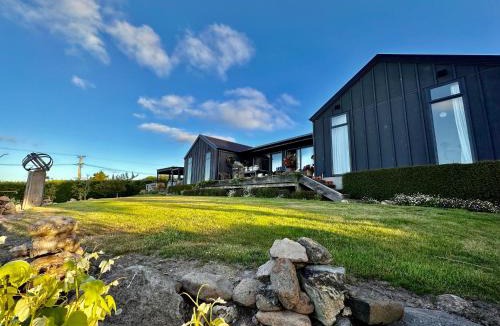 Mount Pleasant Bed & Breakfast | 340 Degrees Alps & Sea Eco Living