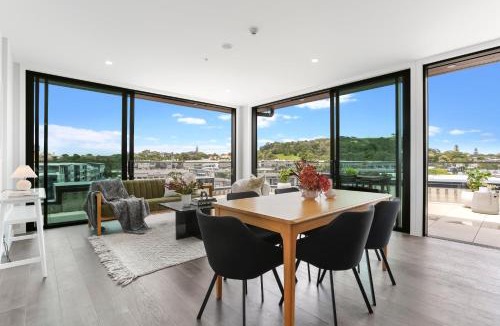 Mount Eden Apartment | Enfield Sky - Brand New Luxury Penthouse