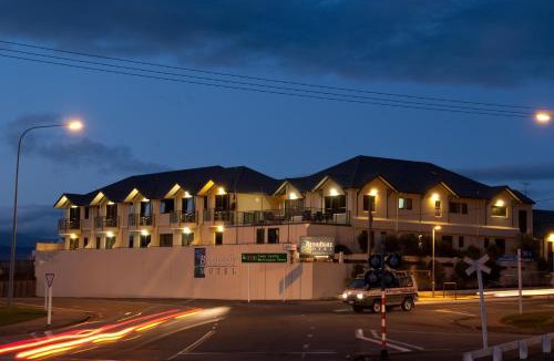 Picton Hotel | Broadway Motel