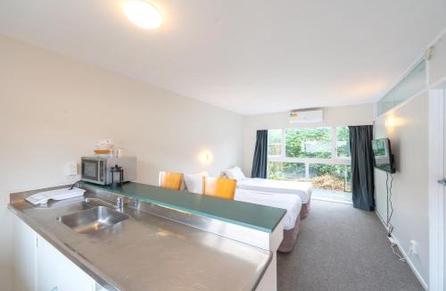Epsom Hotel | Ranfurly Evergreen Motel