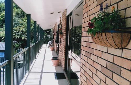 Greymouth Hotel | Sundowner Motel