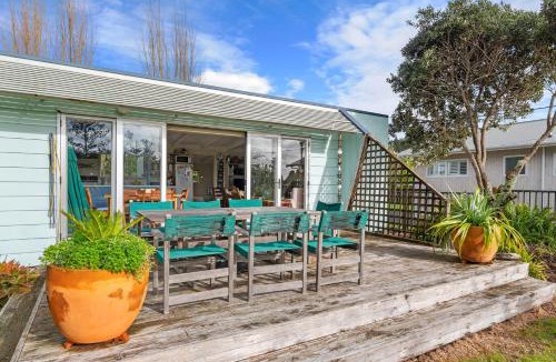 Waipu Cove House | Coastal Cove - Waipu Cove Holiday Home