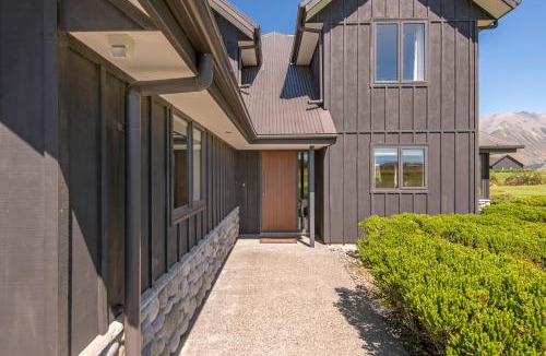 Windwhistle Ski Chalet | Yuki's Chalet - Terrace Downs