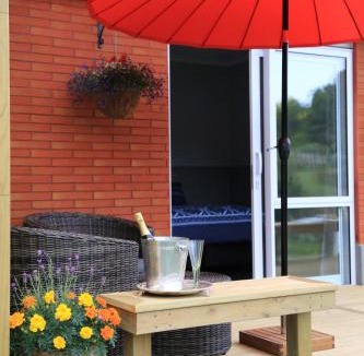 Stratford Bed & Breakfast | Brecon Pond Bed & Breakfast
