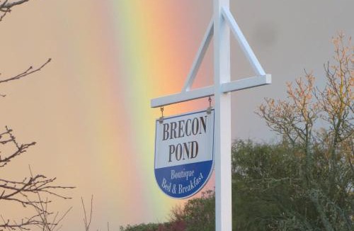 Stratford Bed & Breakfast | Brecon Pond Bed & Breakfast