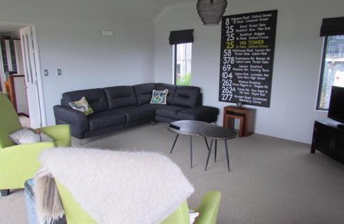 Motuoapa House | Lake Magic - Motuoapa Holiday Home