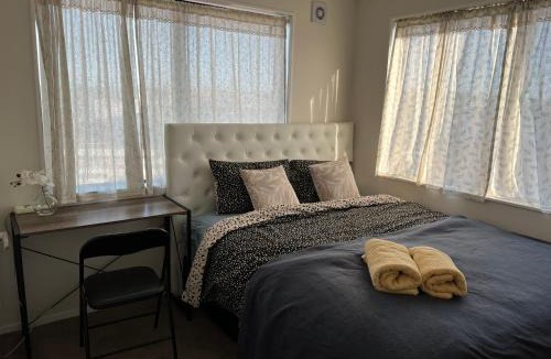 Oteha House | Albany Peony HomeStay