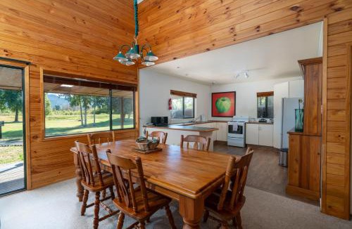 Turangi Cabin | Tongariro Lodge
