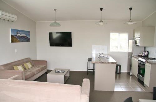 Hilltop Resort | Taupo Debretts Spa Resort