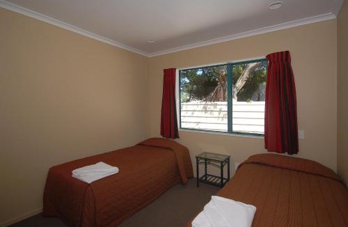Solway Hotel | Discovery Motor Lodge