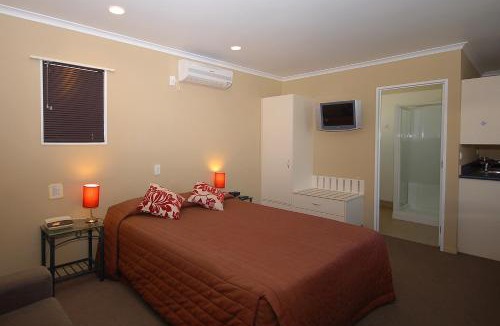 Solway Hotel | Discovery Motor Lodge