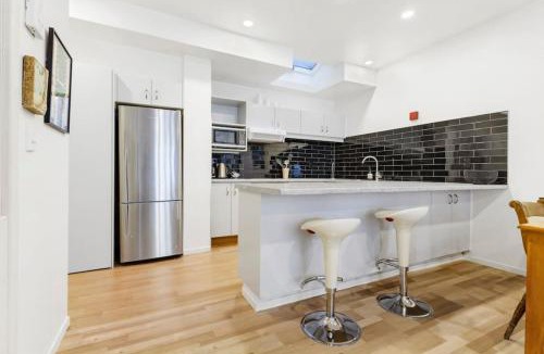 Newton House | CBD Spacious 3 Storey Terrace House with Courtyard
