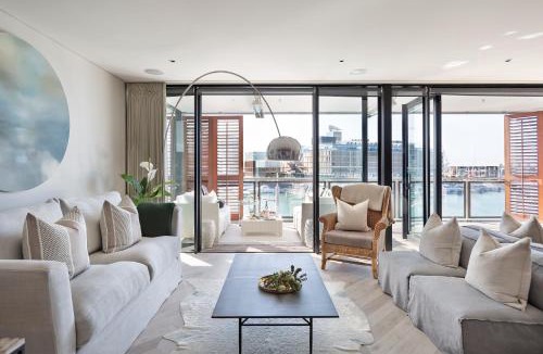 Auckland Central Business District Apartment | Point Residence Waterfront Luxury Auckland NZ