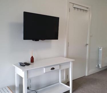Mount Maunganui Apartment | Cosy Mount Studio Moments to Beach & Downtown