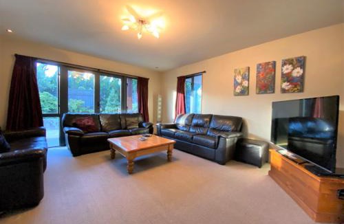 Hanmer Springs House | 10 Tarndale Place