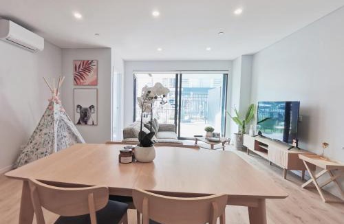 Albany Apartment | Brand New Lux 2 Bedroom Apartment