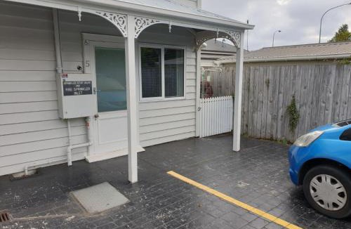 Mount Eden Hotel | At Eden Park Motel