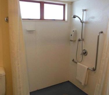 Hastings Hotel | Valdez Motor Lodge
