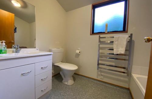 Hanmer Springs House | 20b Alpine Ave
