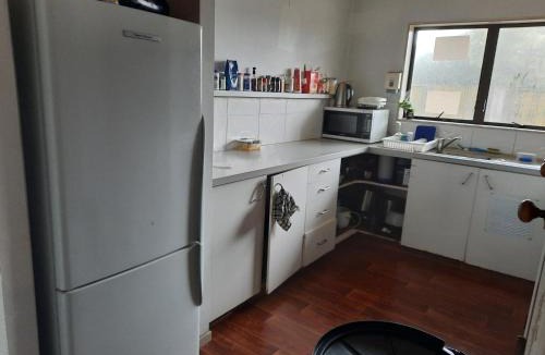 Papamoa Beach House | Papamoa Backpack House