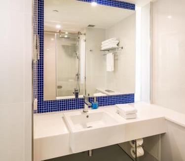 Christchurch City Centre Hotel | Carnmore Hotel Christchurch