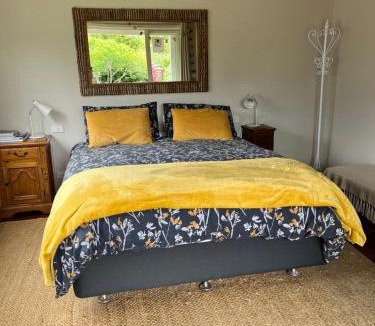 Otaki Bed & Breakfast | Sundari Retreat