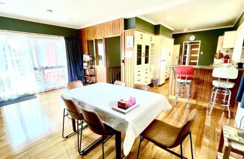 Springfield House | Just like your own house -Free wine