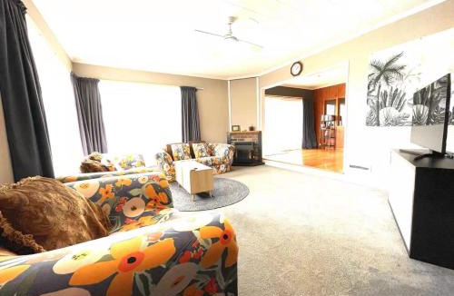 Springfield House | Just like your own house -Free wine