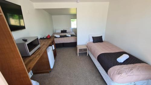 Hokitika Hotel | Woodstock Hotel