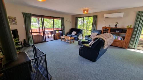 Hanmer Springs House | 27 Alpine Avenue